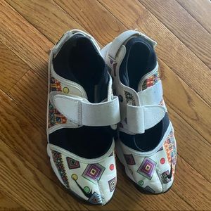 Nike black history rifts